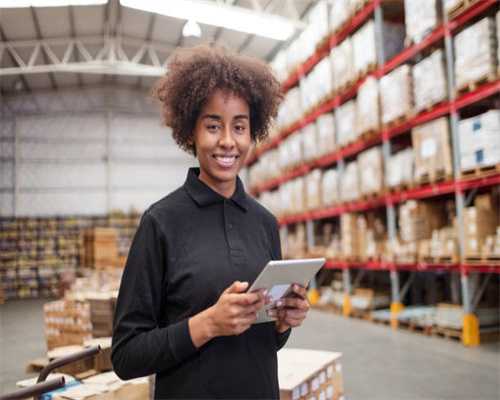 晒晒我在上海1600的出租房，总共12平，厕所在厨房里，做饭好痛苦