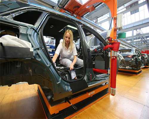 黑龙江黑河市放开三胎背后的人口焦虑：10年一半的孩子不见了