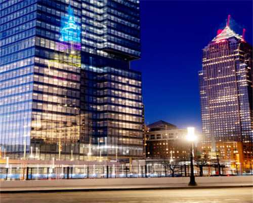 越南痴心男人：妻子死后将其制成人偶，日夜相伴，誓死不肯分离