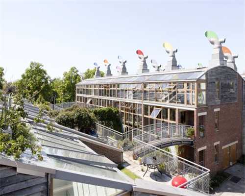 变废为宝！设计师妙手改造 旧水泥厂摇身变成自然城堡