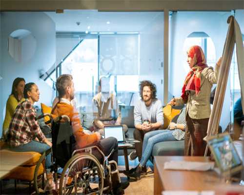 成立专家共治团，招募8万多名“里长” ，绿城“幸福里”让小区幸福感爆棚