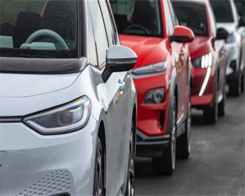 国家药监局：暂停经营标示名称为“蓝顶喷雾”等化妆品